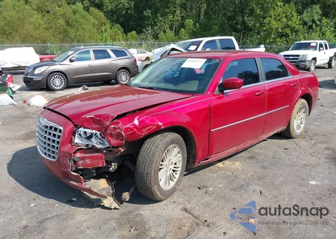 2008 Chrysler 300 Touring z USA, uszkodzony, nr VIN 2C3KA53GX8H105653